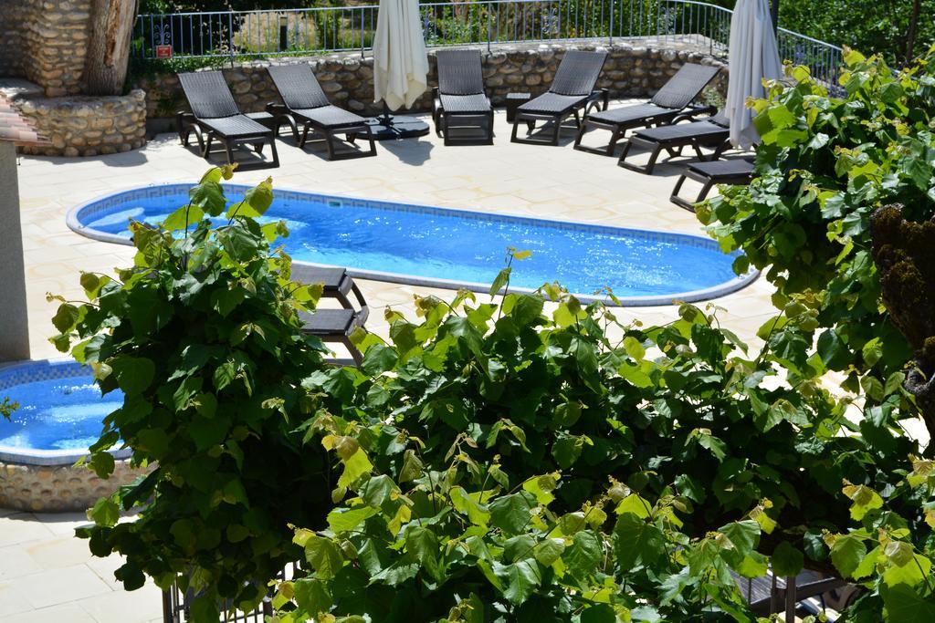 Hotel Le Colombier Moustiers-Sainte-Marie Exterior foto