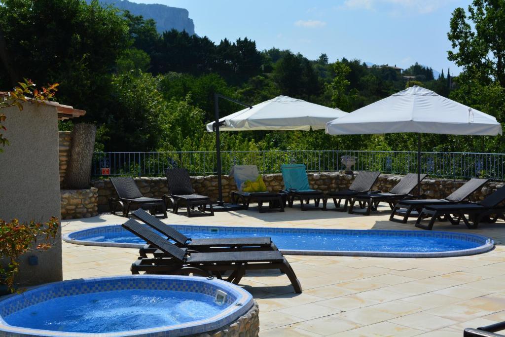 Hotel Le Colombier Moustiers-Sainte-Marie Exterior foto